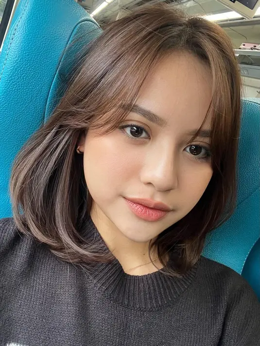 Beberapa kompetisi bernyanyi telah diikuti oleh Anggi Marito. Mulai dari Bintang Panggung Asik pada tahun 2017, kemudian The Voice Indonesia di tahun 2018, hingga Indonesian Idol di tahun 2020 yang akhirnya membesarkan namanya di dunia musik. (FOTO: instagram.com/anggimarito/)