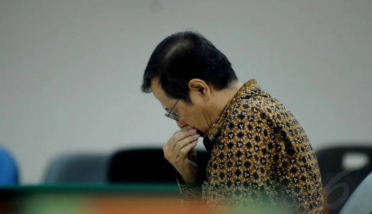 Dalam sidang tersebut, Sudjadnan Parnohadiningrat divonis dua tahun enam bulan penjara dan denda Rp100 juta subsider dua bulan kurungan, Jakarta, Rabu, (23/7/14) (Liputan6.com/ Miftahul Hayat)