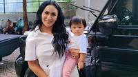 Krisdayanti dan Baby Ameena. (Foto: Dok. Instagram @krisdayantilemos)