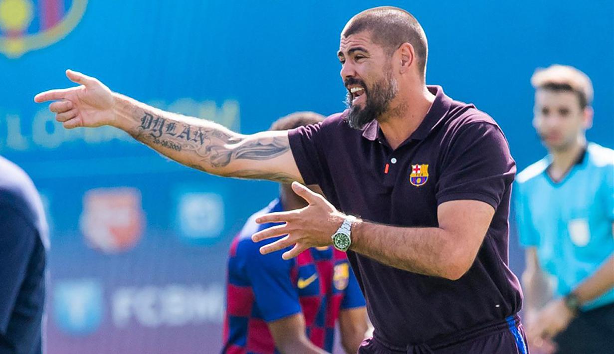 Victor Valdes. Eks kiper Barcelona selama 12 musim dengan catatan 239 clean sheet dari total 536 laga ini pernah menjabat sebagai pelatih kepala tim Barcelona U-19 selama 3 bulan pada 2019. Kini, jabatan pelatih kiper untuk Marc-Andre ter Stegen dkk. sudah menantinya. (twitter@fcbarcelona)