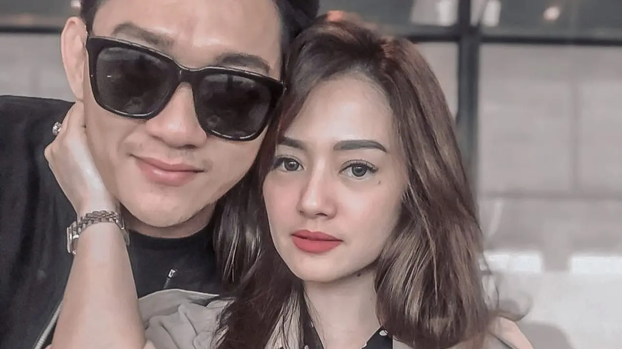 [Fimela] Ifan Seventeen dan Citra Monica