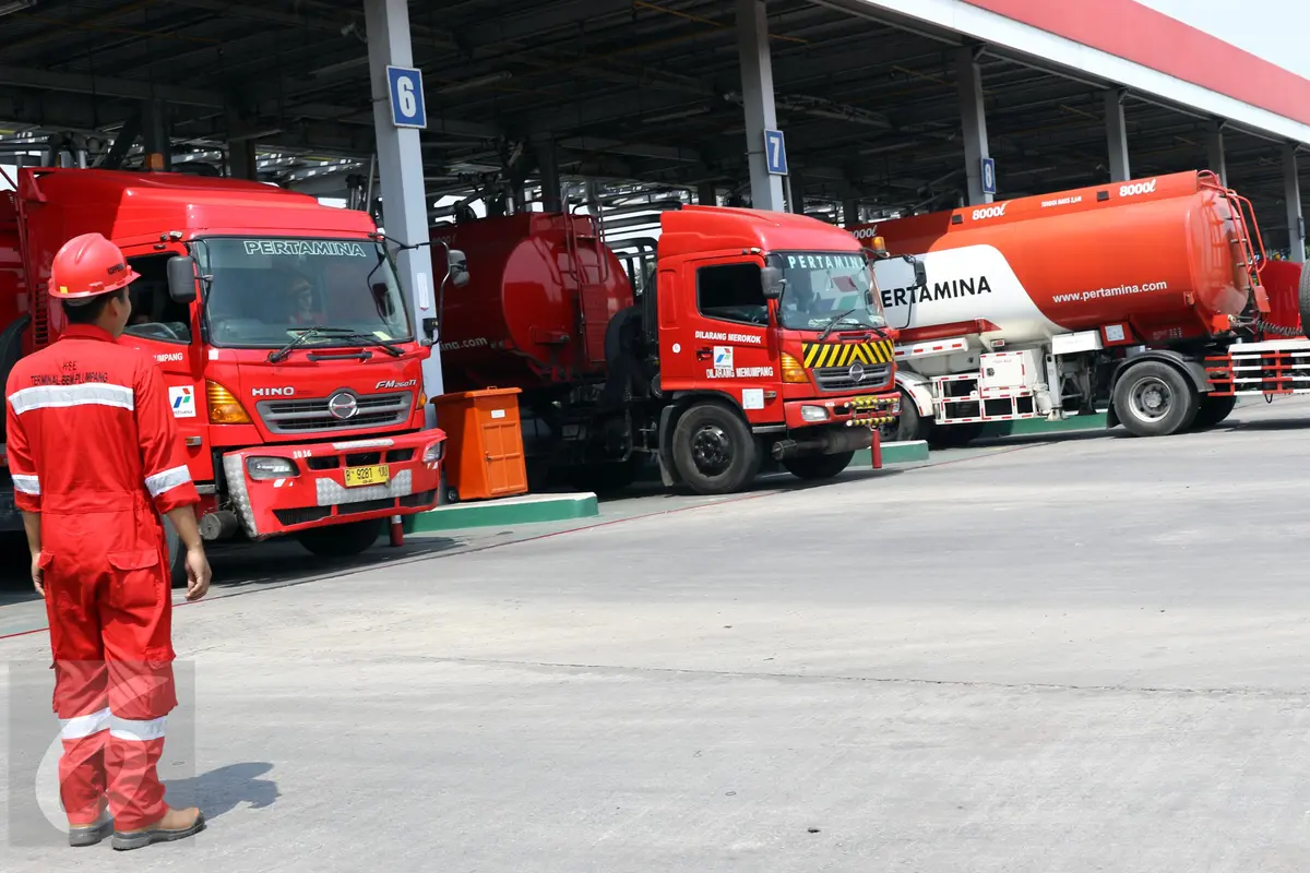 20160521-Begini Aktivitas Terminal Distributor BBM Satu-satunya se-Jabodetabek