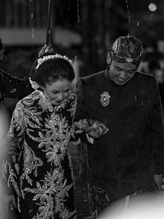 Clara Bernadeth tampil menawan saat prosesi siraman (Foto: Instagram/@clarabernadeth)
