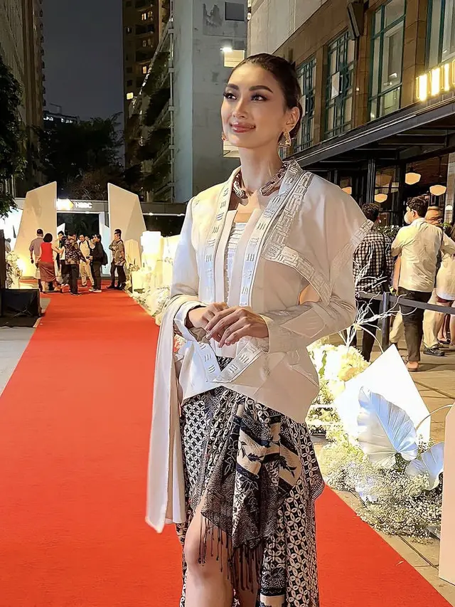 Puteri Pariwisata 2022, Adinda Cresheilla