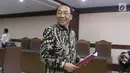 Mantan Menteri ESDM, Jero Wacik usai mengikuti sidang pengajuan Peninjauan Kembali atas putusan kasasi kasus dana operasional menteri (DOM) di PN Jakarta Pusat, Senin (23/7). Sidang mendengar pembacaan memori PK. (Liputan6.com/Helmi Fithriansyah)