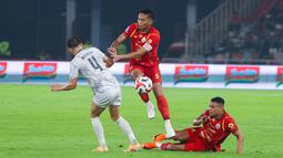 Kemenangan ini membuat Persija mengemas 38 poin dari 18 laga dan ada di posisi ketiga, memepet Persib Bandung yang ada di peringkat kedua. (Bola.com/M Iqbal Ichsan)