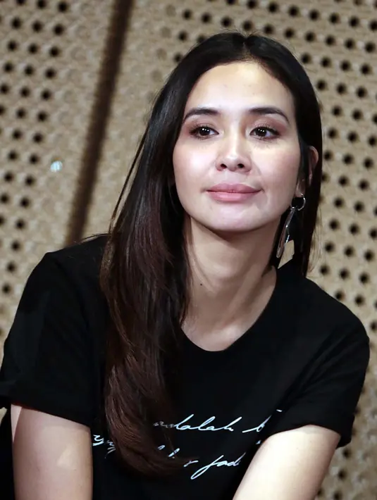 Menurut Marsha, Ida Nasution adalah sosok luar biasa yang berperan di kehidupan Chairil Anwar. Untuk itu, Marsha sangat berusaha memerankan karakter tersebut di pertunjukannya nanti. (Deki Pryoga/Bintang.com)