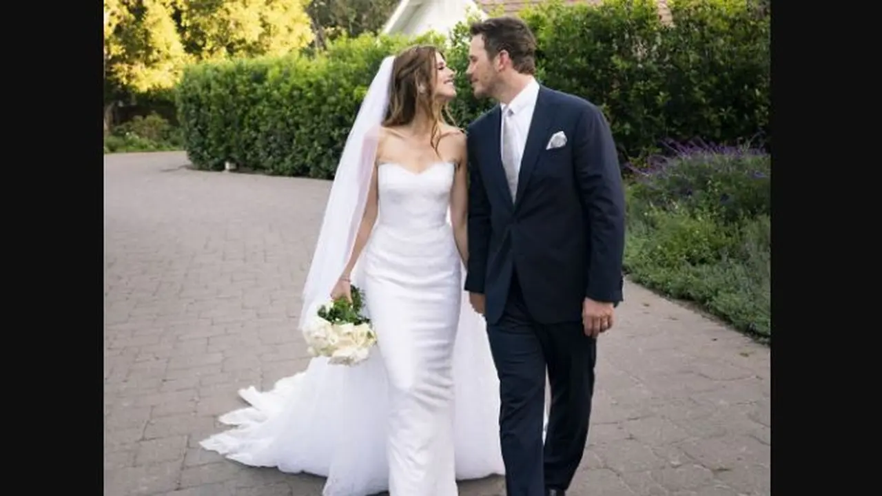 Cerita Gaun Pengantin Katherine Schwarzenegger Saat Dinikahi Chris Pratt