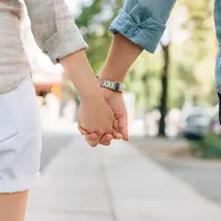 Membeli rumah butuh komitmen dan modal besar, wajar jika Anda butuh banyak pertimbangan sebelum mengambil keputusan.