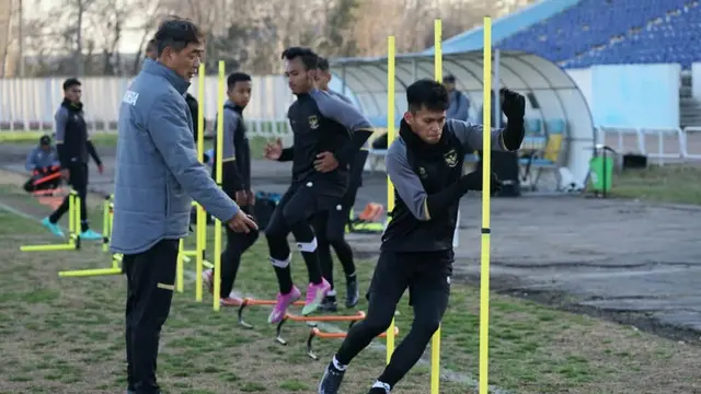 Latihan Timnas Indonesia U-20 di Uzbekistan untuk Piala Asia U-20 2023.