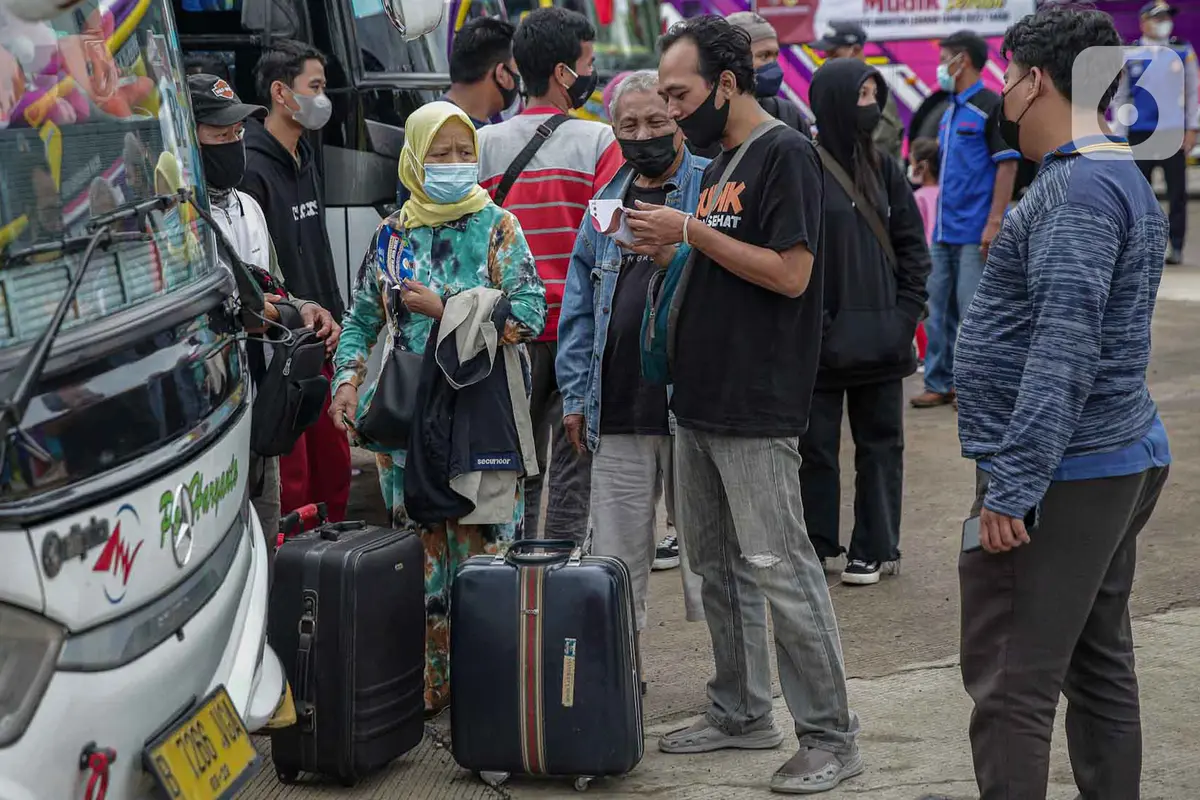 Peserta Mudik Gratis Kemenhub Penuhi Terminal Jatijajar Depok