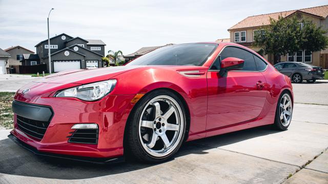 Ilustrasi mobil mewah