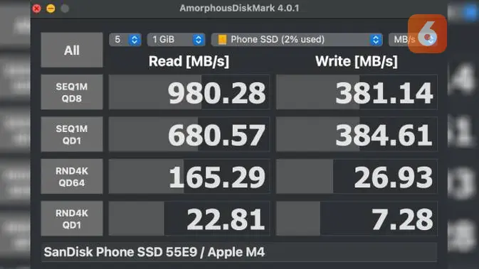 Menguji kecepatan SanDisk Phone SSD 1TB menggunakan AmorphousDiskMark. Liputan6.com/Iskandar