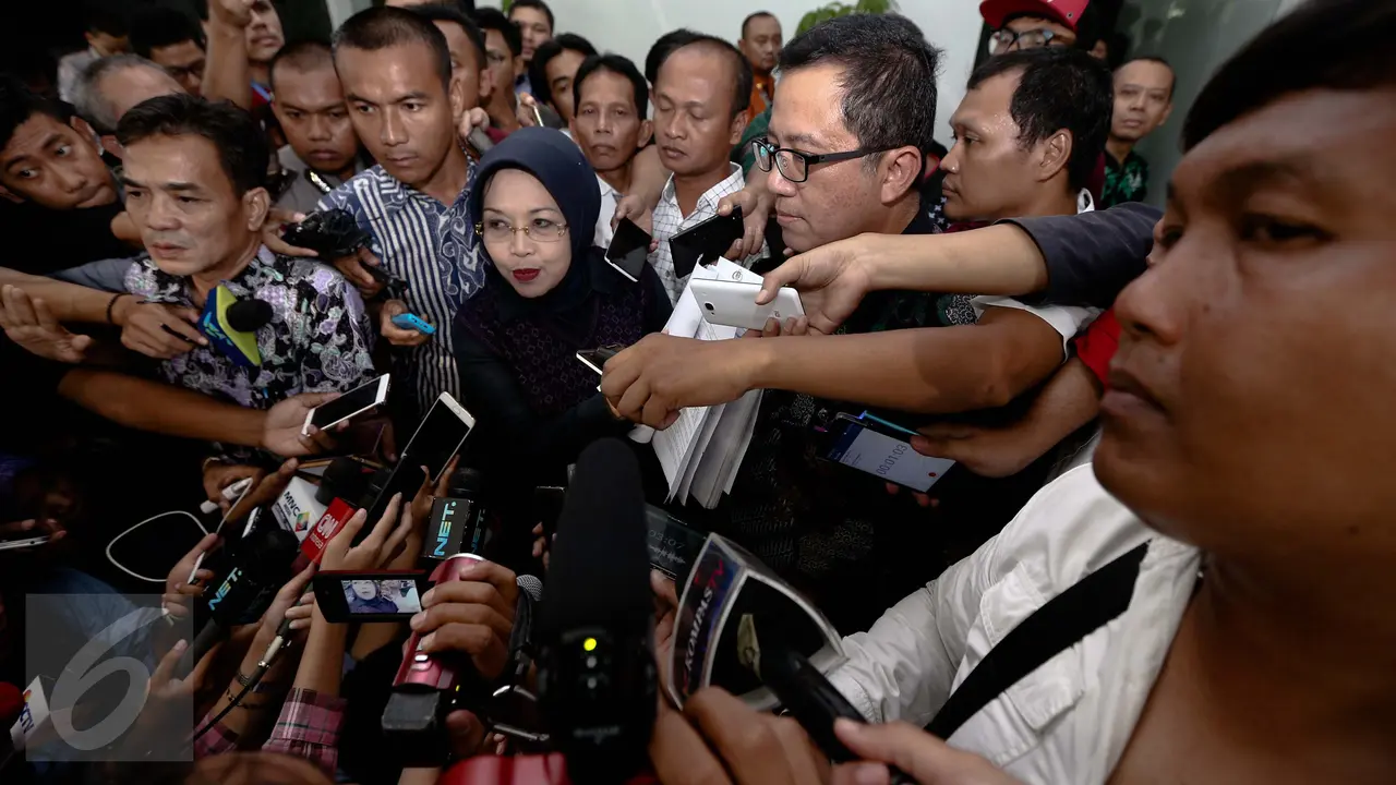 20170120-Sylviana Murni Usai Diperiksa Bareskrim-Jakarta