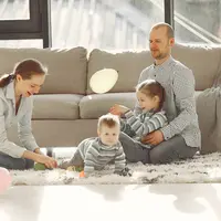 Terdapat berbagai jenis gaya asuh, orangtua bisa memilah mana yang terbaik untuk si kecil. (Foto: Freepik/prostooleh)