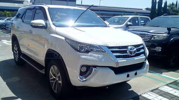 Toyota Fortuner (Otosia.com)