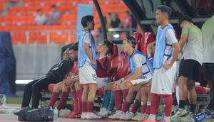 Raut muka kekecewaan para pemain Timnas Indonesia U-22 setelah selesai bertanding Timnas Indonesia U-22 melawan Myanmar U-22 di Stadion 700th Anniversary, Chiang Mai, Jumat (12/12/2025) malam WIB.