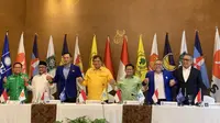 Delapan ketua umum dan pimpinan partai politik parlemen berkumpul, untuk menolak sistem Proporsional Tertutup, Minggu (8/1/2023). (Liputan6.com/ Delvira Hutabarat)