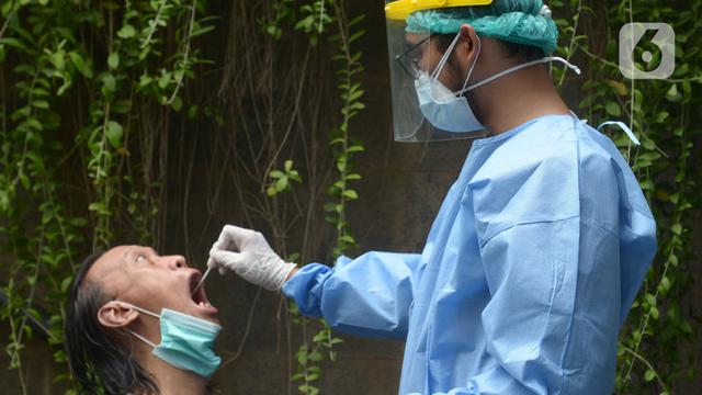 FOTO: Pengecekan Kesehatan Warga Taman Sari