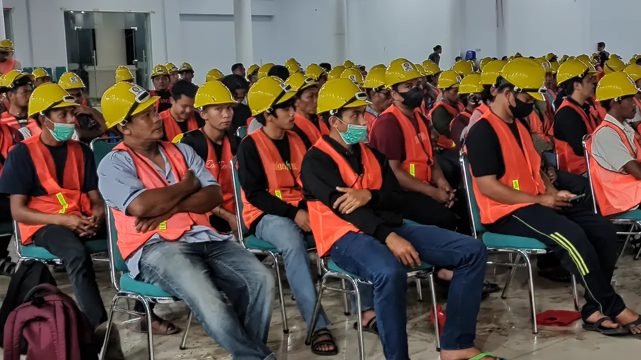 Sertifikasi Tukang