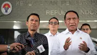 Menpora Zainudin Amali dan Sekjen PSSI, Yunus Nusi. (Kemenpora).