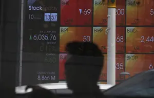 Daftar 10 Saham Top Gainers Sepekan: Ada MLPT hingga BEEF