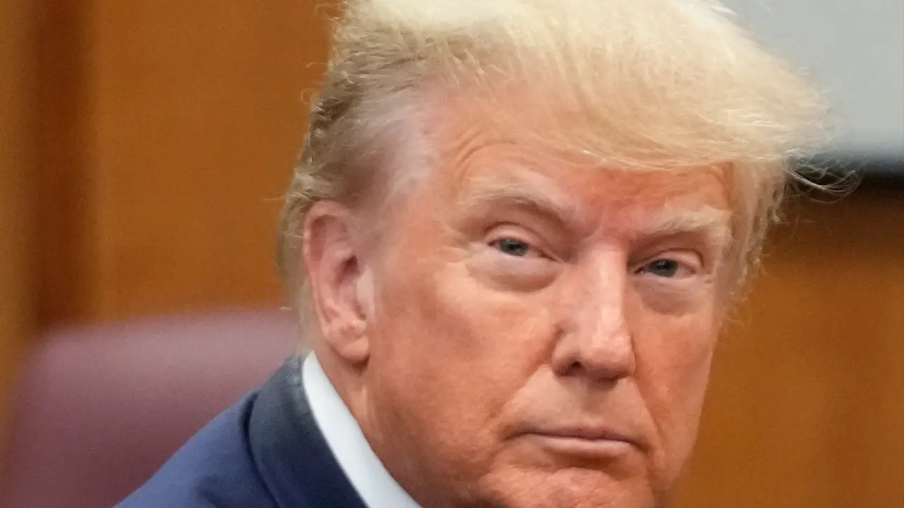 Ekspresi Donald Trump Jalani Sidang Dakwaan di Pengadilan Manhattan