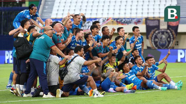 Persib Bandung vs Persija Jakarta - BRI Liga 1 2023/2024