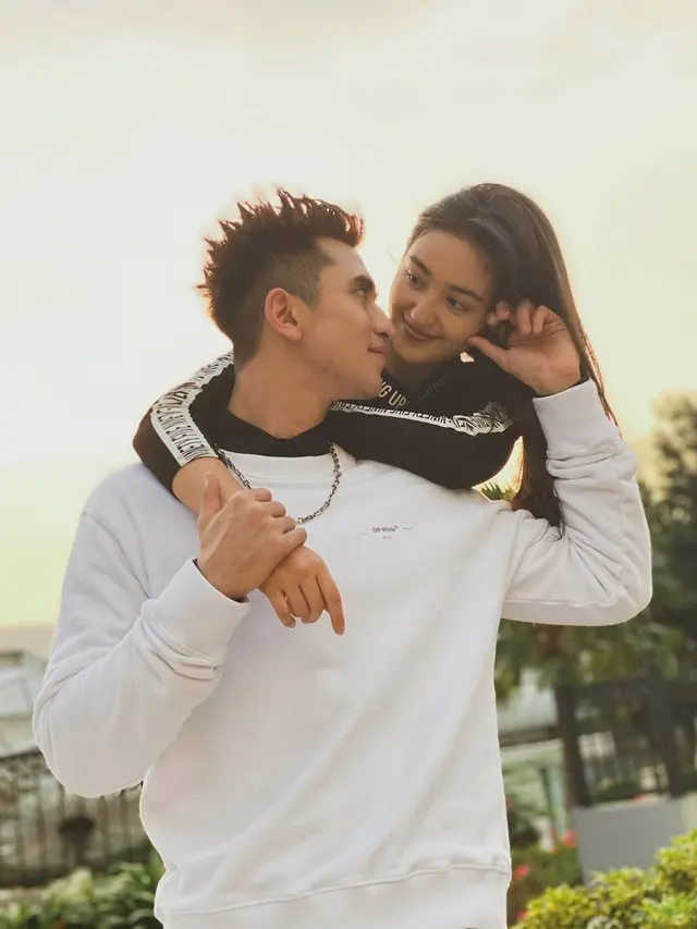 Potret Mesra Verrel Bramasta dan Ranty Maria. (Sumber: Instagram/bramastavrl)