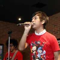 d'Masiv di mini konser press screening film animasi BoBoiBoy. (Nurwahyunan/Bintang.com)