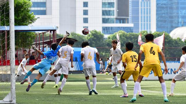 Kompetisi liga usia muda