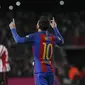 Reaksi penyerang Barcelona, Lionel Messi, usai mencetak gol ke gawang Athletic Bilbao, pada Leg 2 Babak 16 Besar Copa del Rey 2016-2017, di Estadio Camp Nou, Kamis (12/1/2017) dini hari WIB. Messi mencetak gol via tendangan bebas.  (EPA/Quique Garcia)