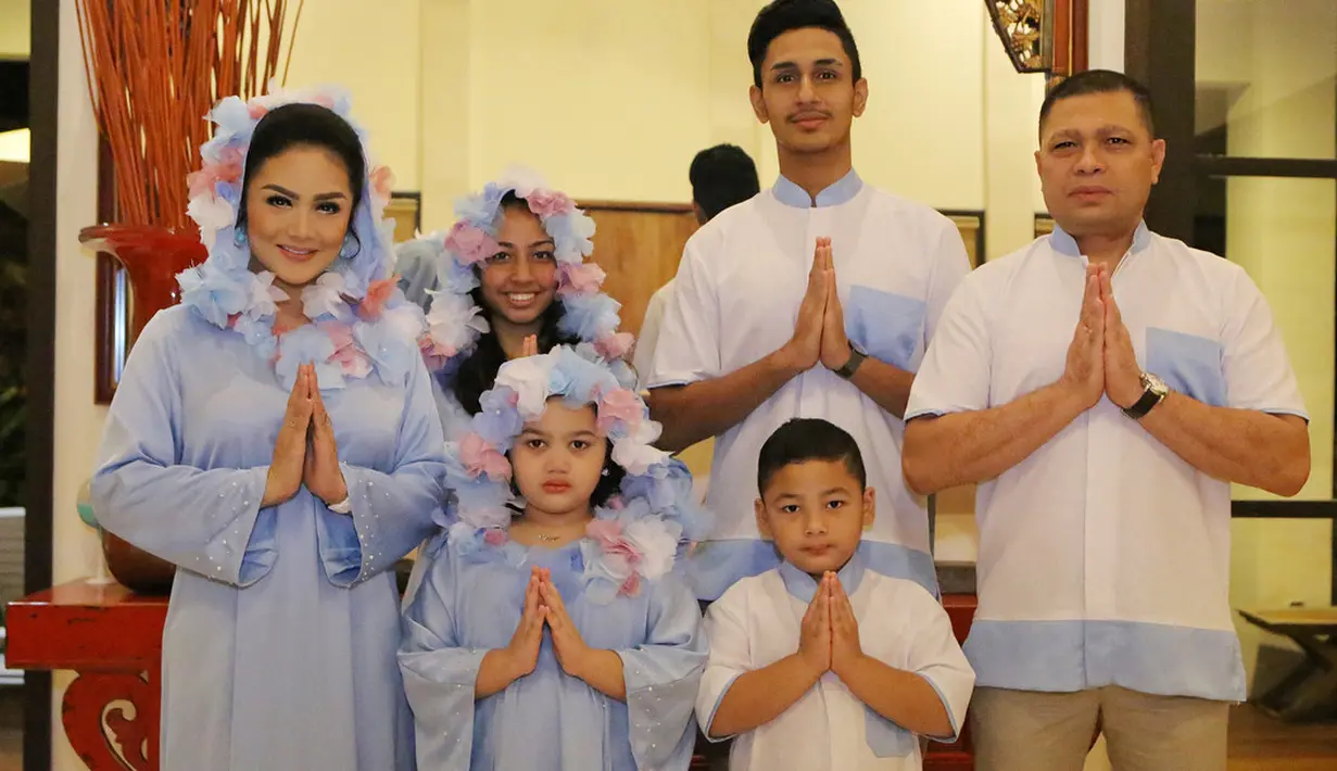 (Instagram/krisdayantilemos)