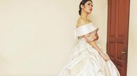 Raisa tampil seperti princess dengan ball gown cantik (Foto: Instagram Raisa)