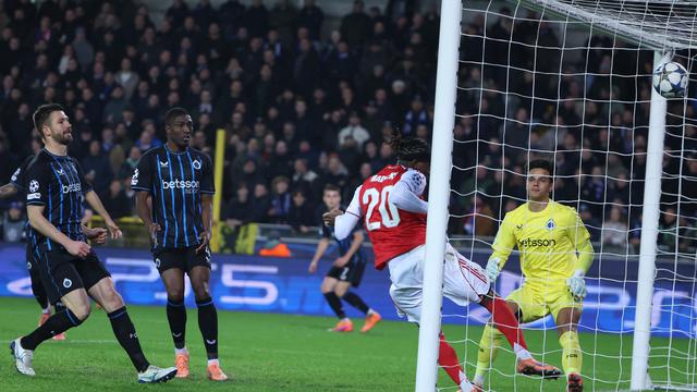 Noni Madueke mencetak gol keduanya di laga Club Brugge vs Arsenal di matchday 6 league phase Liga Champions 2025/2026 di Jan Breydel Stadium, Kamis (AP Photo/Omar Havana)