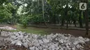 Kondisi Taman Tebet, Jakarta, Rabu (4/11/2020). Pemprov DKI berencana merevitalisasi Taman Tebet menjadi Tebet Eco Garden dengan membuat Infinity Connecting Bridge untuk menghubungkan Taman Tebet Utara dan Taman Tebet Selatan yang selama ini terpisah oleh Jalan Raya Tebet. (merdeka.com/Imam Buhori)