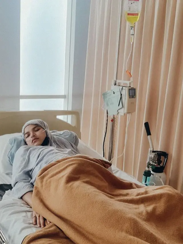 Melahirkan Anak Ketiga, Ini 7 Potret Perjalanan Kehamilan Marsha Natika