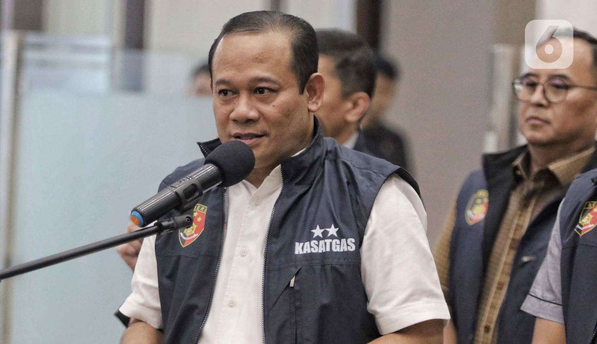 Ada dua orang terduga penyuap yang ditetapkan sebagai tersangka, yaitu VW dan DR. (Liputan6.com/Angga Yuniar)