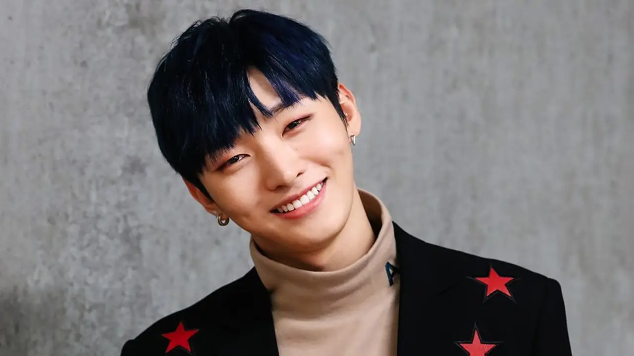 Ji Sung Wanna One (Naver/ Wanna One)