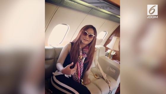 VIDEO: Pamer Naik Jet Pribadi, Inul Sindir Syahrini?