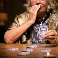 Menurut tebaran kartu tarot, begini lho peruntungan hari ini. (Sumber foto: Thetarotlady.com)