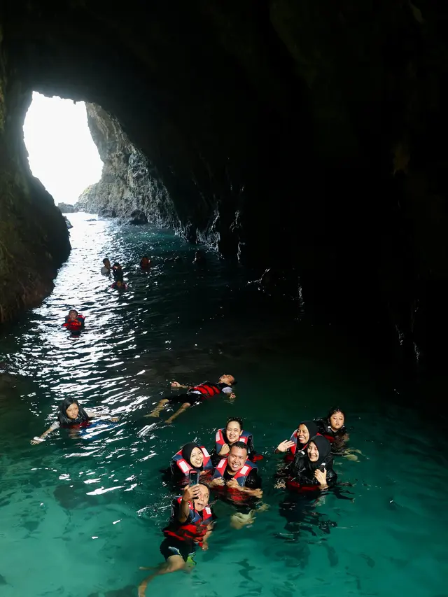 Destinasi Wsata Pulau Bedil Banyuwangi memukau Banyak wisatawan luar kota (Istimewa)