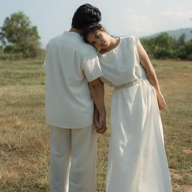 5 Tahun Pacaran, Ini 6 Momen Lamaran Mikha Angelo dan Pebulutangkis Gregoria Mariska