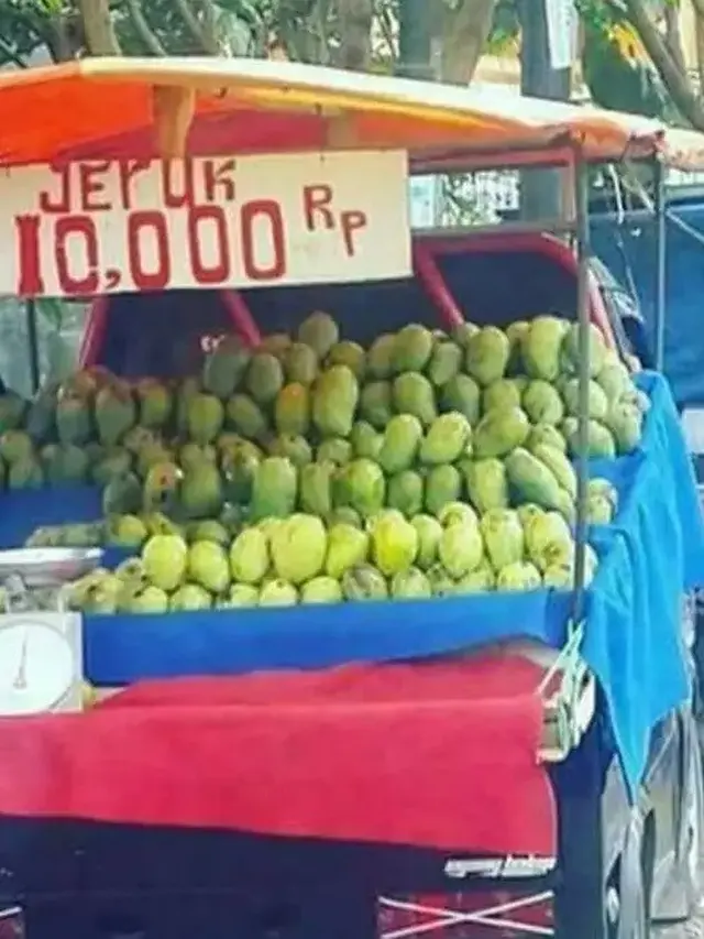 6 Tulisan Nyeleneh di Lapak Penjual Mangga Ini Bikin Geleng Kepala
