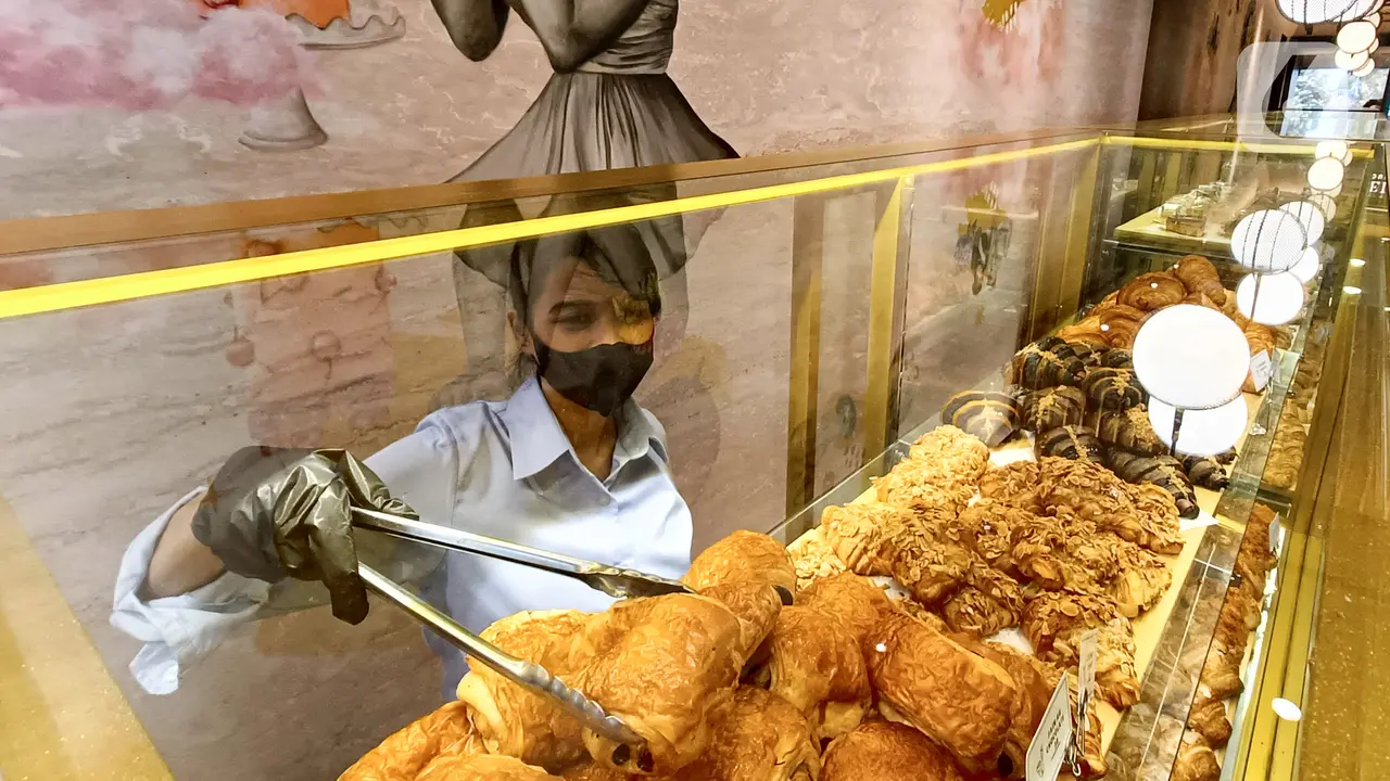 La Verre Patisserie Tawarkan Makanan Asia dan Western