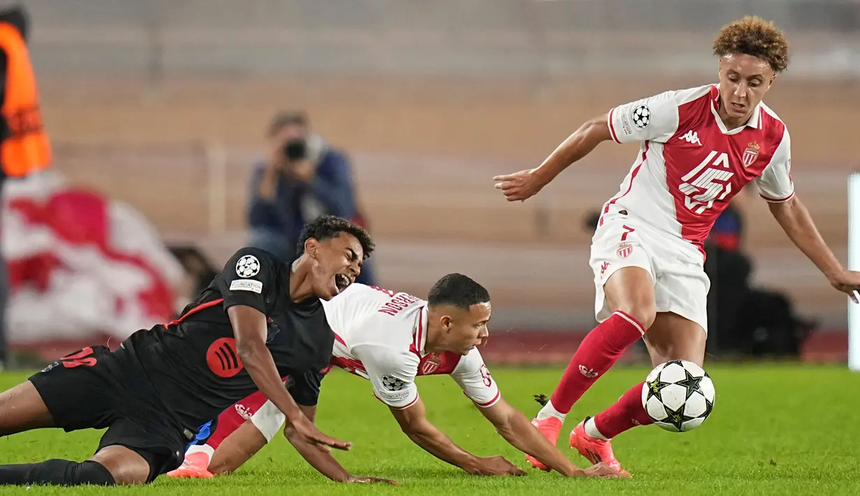 AS Monaco berhasil mengandaskan Barcelona dengan skor 2-1. (AP Photo/Laurent Cipriani)