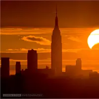 Ilustrasi Gerhana Matahari Total 2016. (National Geographic)