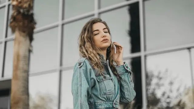 Pakaian Berbahan Denim