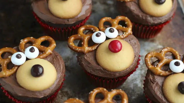 6 Potret Cupcakes Tema Natal Ini Unik,