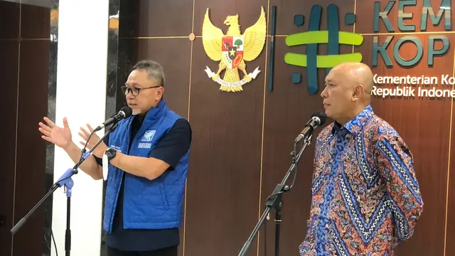 Menteri Koperasi dan Usaha Kecil Menengah (Menkop UKM) Teten Masduki tidak melarang pedagang di tanah air menjual pakaian bekas, asal tidak impor ilegal